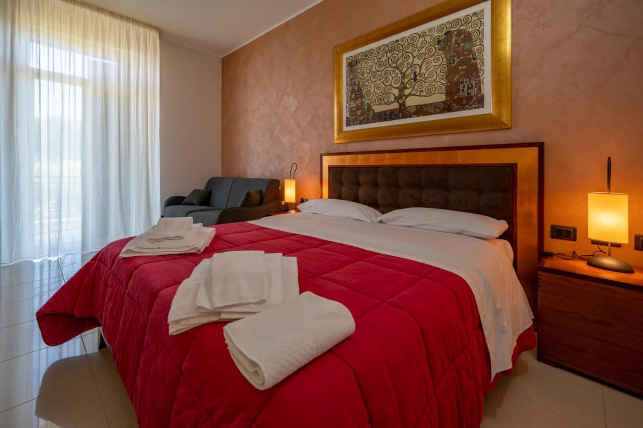 Villa Floyd Charming Rooms B&B Pachino Exterior foto