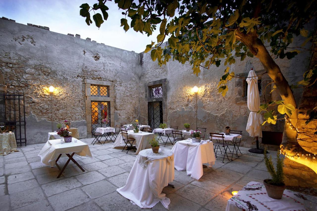 Villa Floyd Charming Rooms B&B Pachino Exterior foto